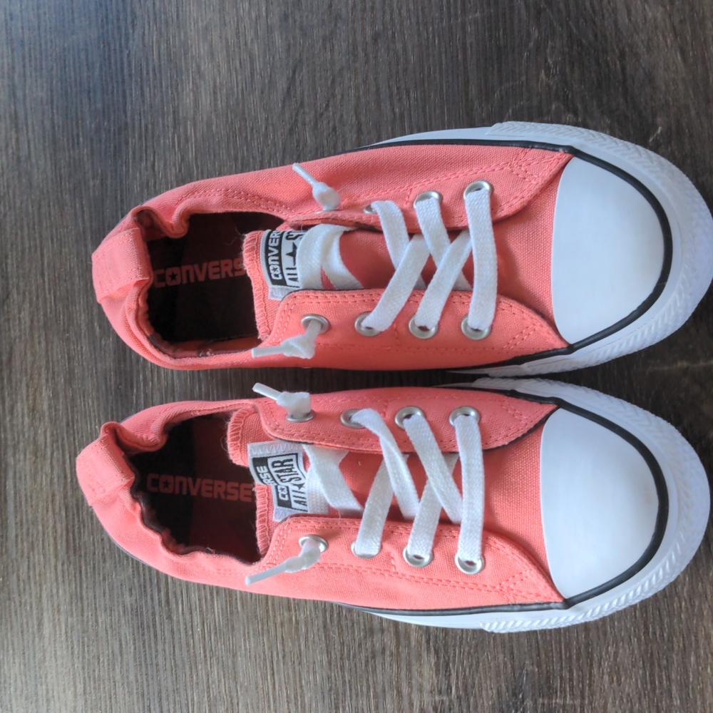 Women's Converse sneaker - bright mudder color